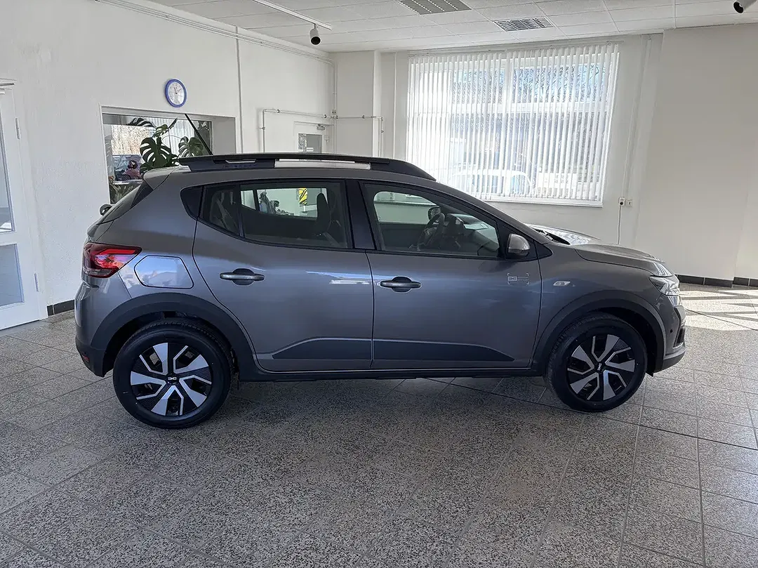 Dacia Sandero - Thumbnail 7