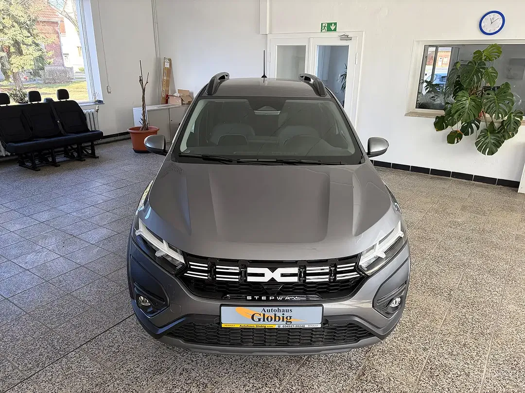 Dacia Sandero - Thumbnail 9