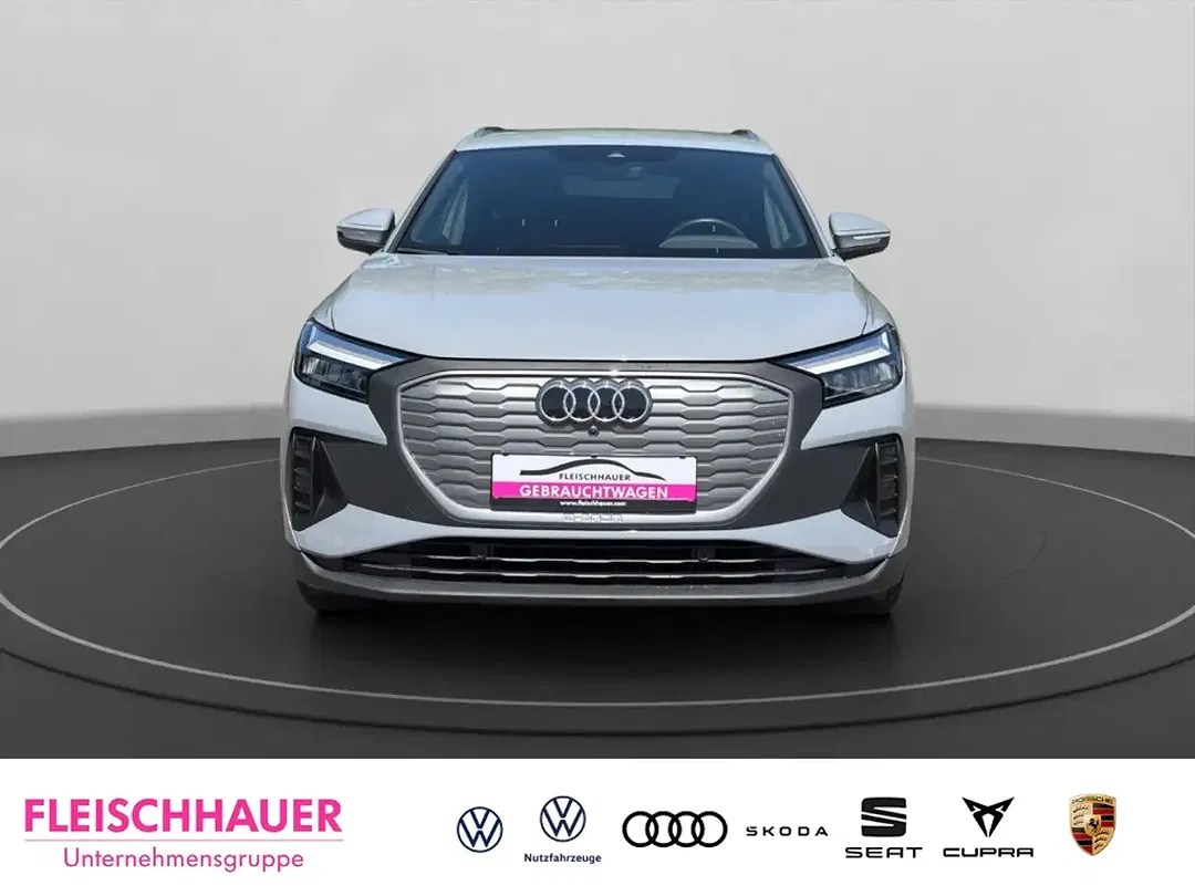 Audi Q4 e-tron - Thumbnail 2