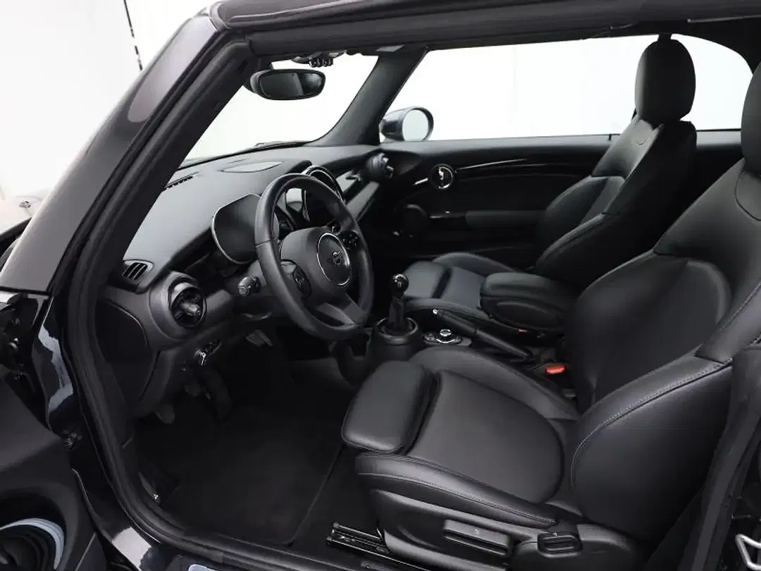 MINI One Cabrio - Thumbnail 6