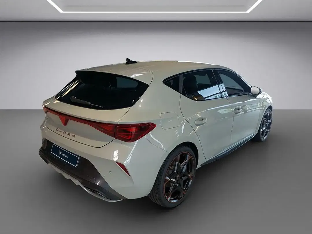 CUPRA Leon - Thumbnail 5