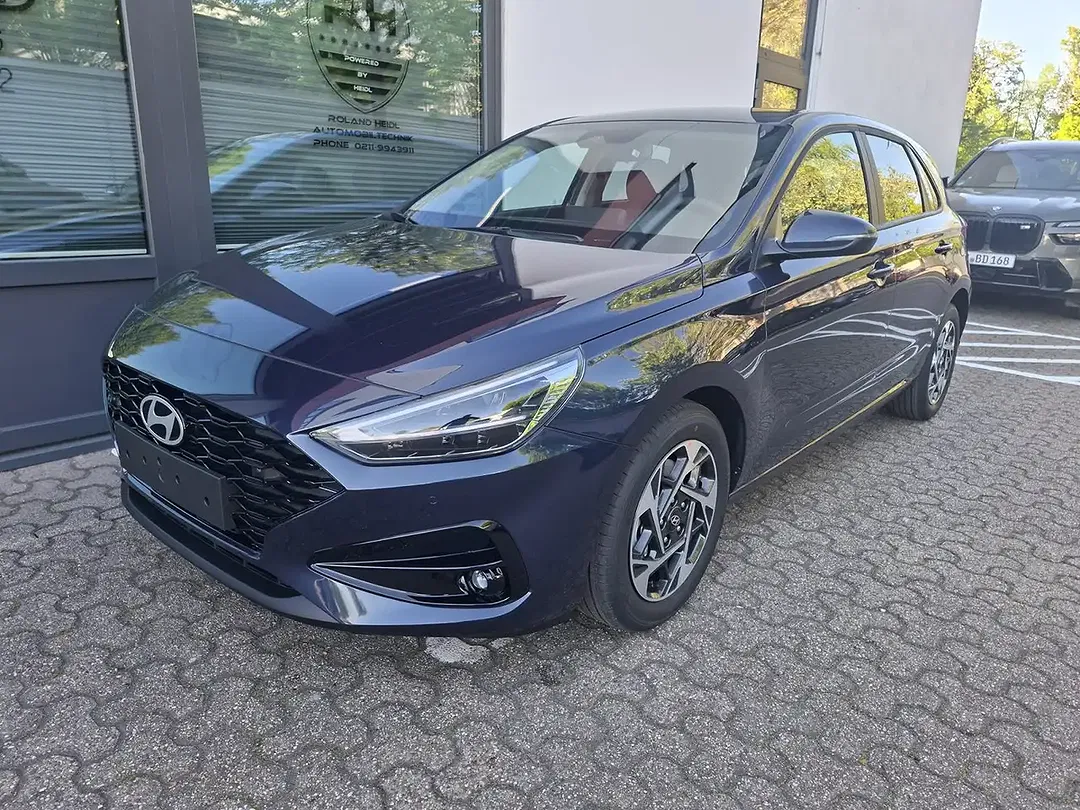 Hyundai i30 - Thumbnail 1