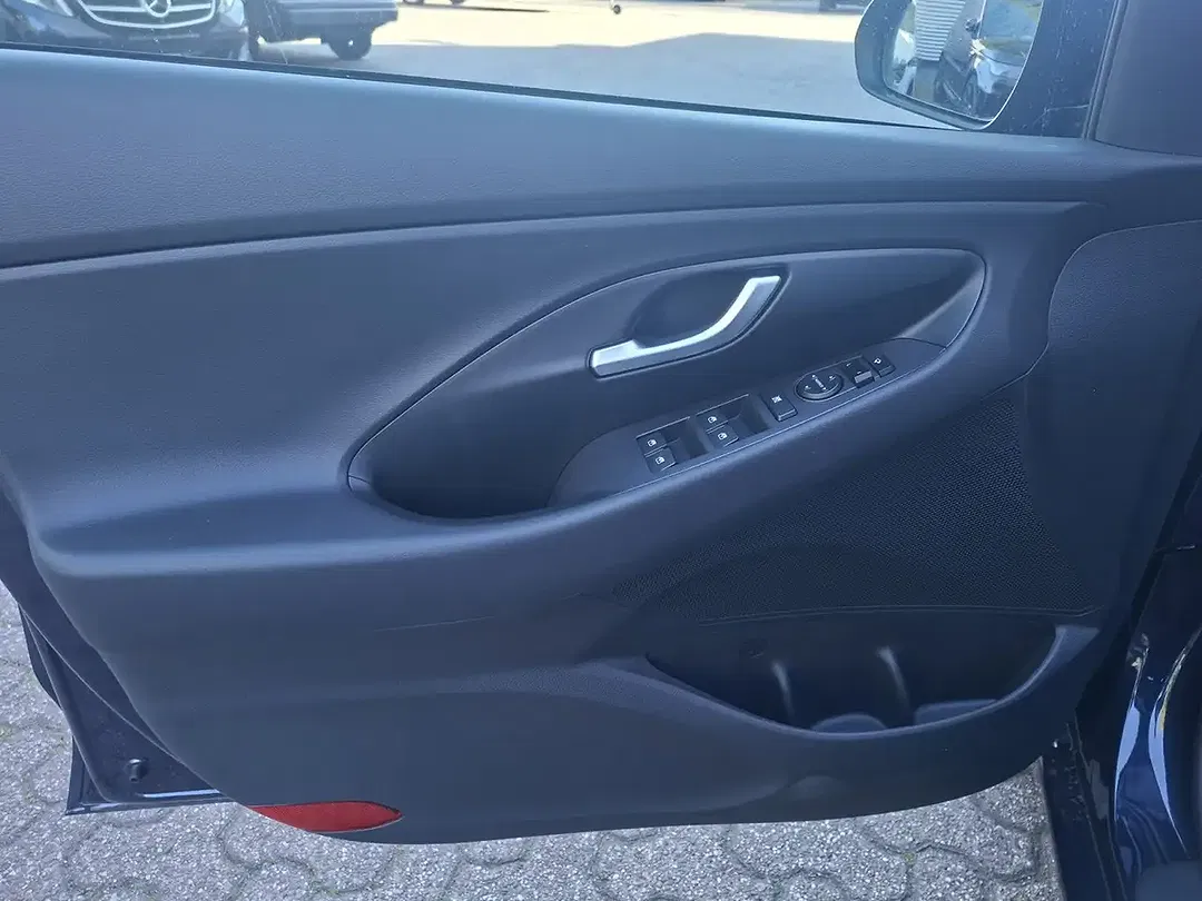Hyundai i30 - Thumbnail 12