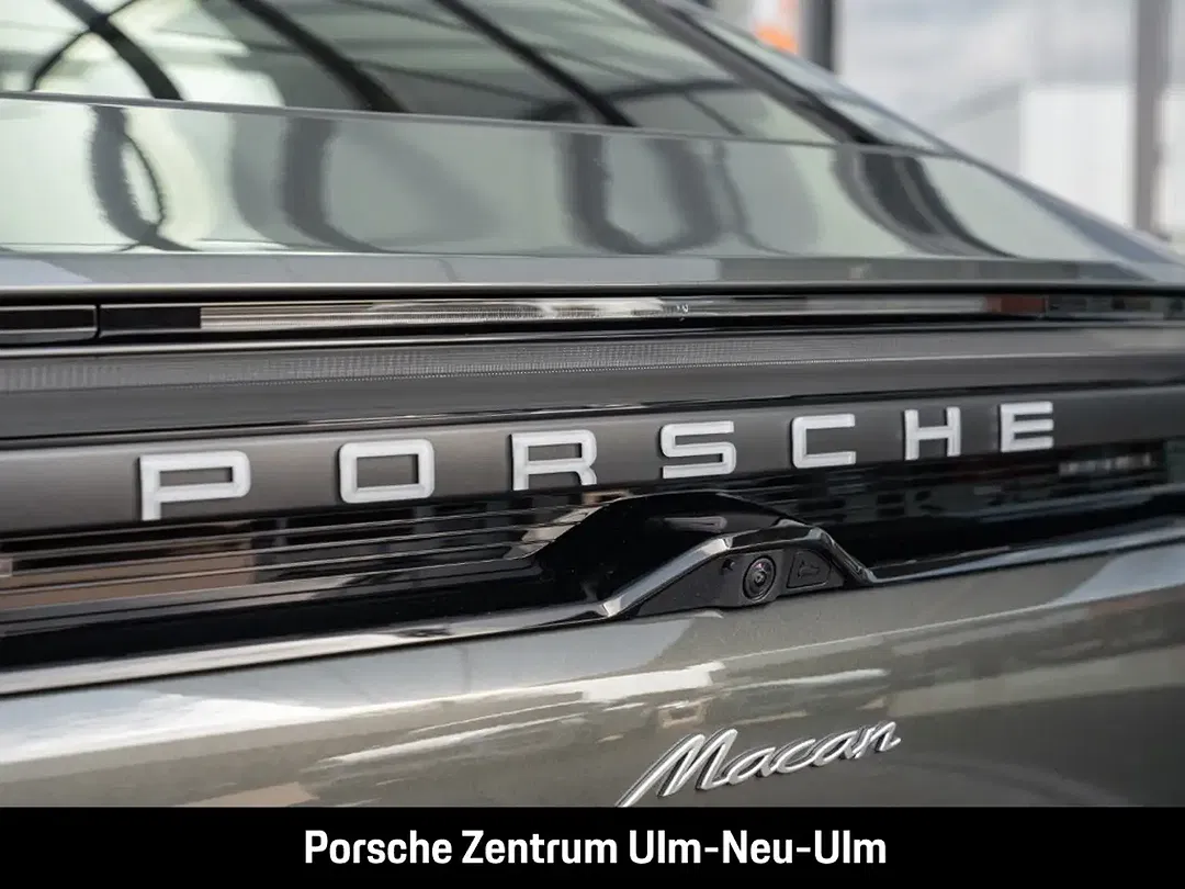 Porsche Macan - Thumbnail 15