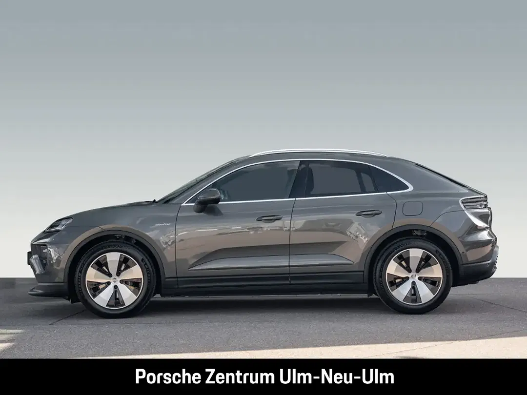 Porsche Macan - Thumbnail 2