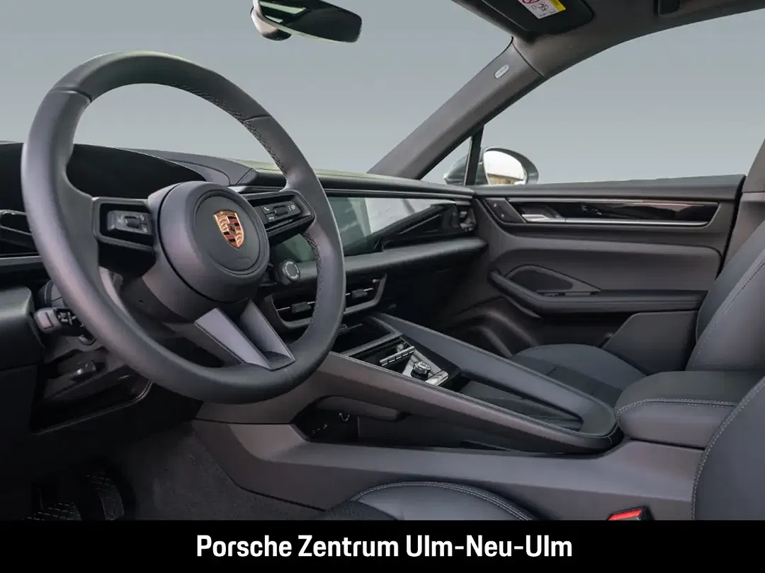 Porsche Macan - Thumbnail 4