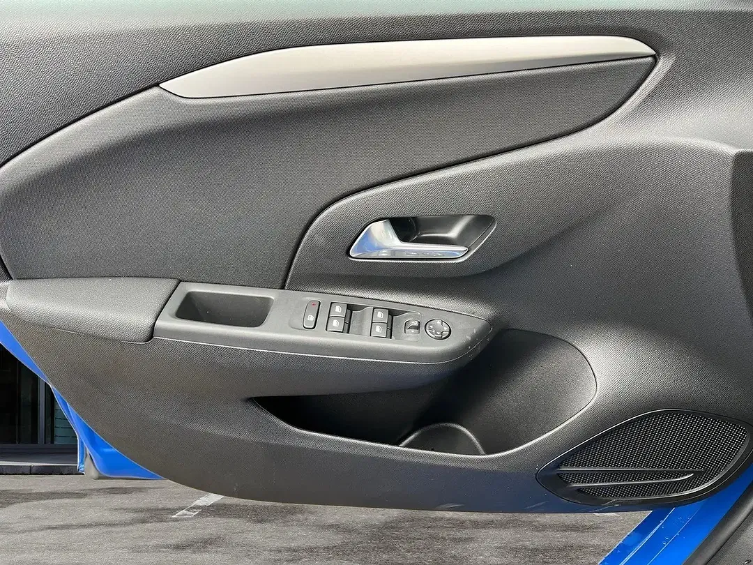Opel Corsa - Thumbnail 13