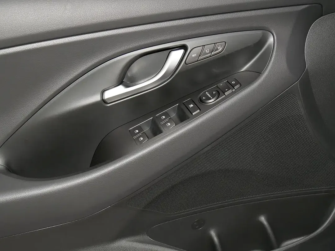 Hyundai i30 - Thumbnail 15