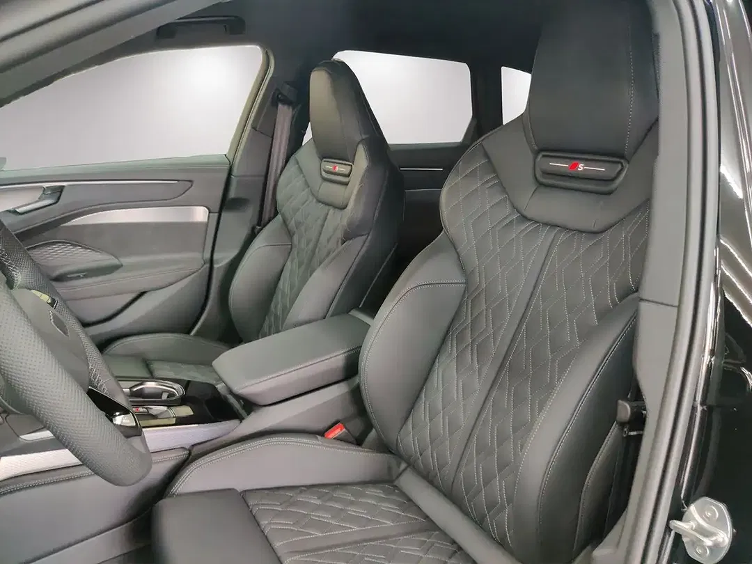 Audi A6 - Thumbnail 7