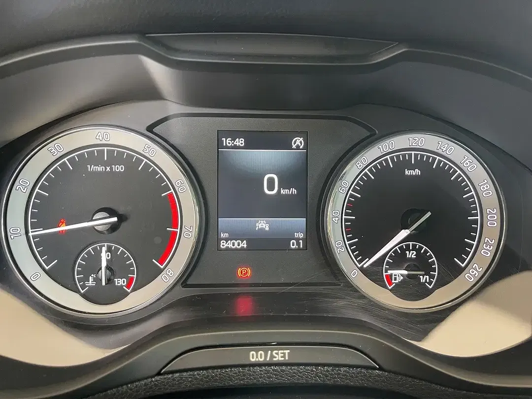 Skoda Karoq - Thumbnail 11