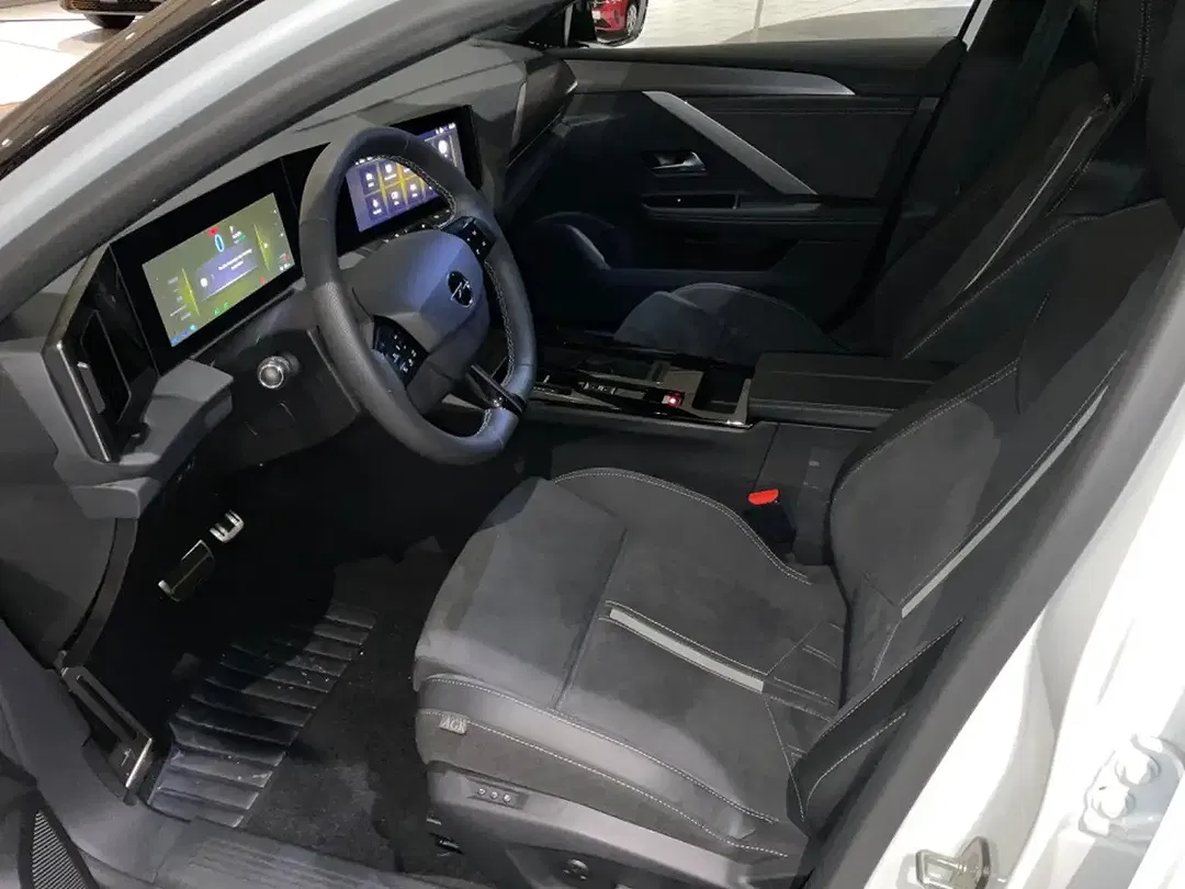 Opel Astra - Thumbnail 10