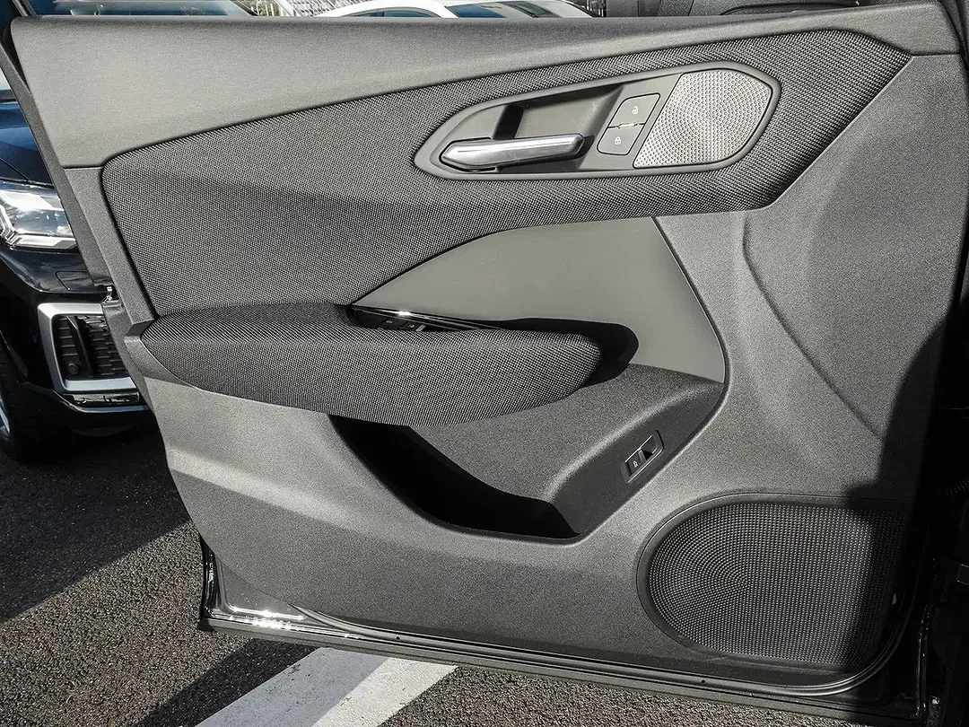 Audi Q3 - Thumbnail 14