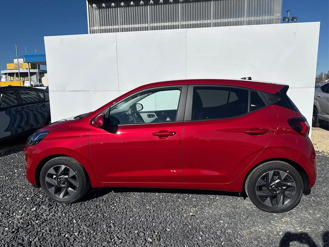 Hyundai i10 - Thumbnail 3