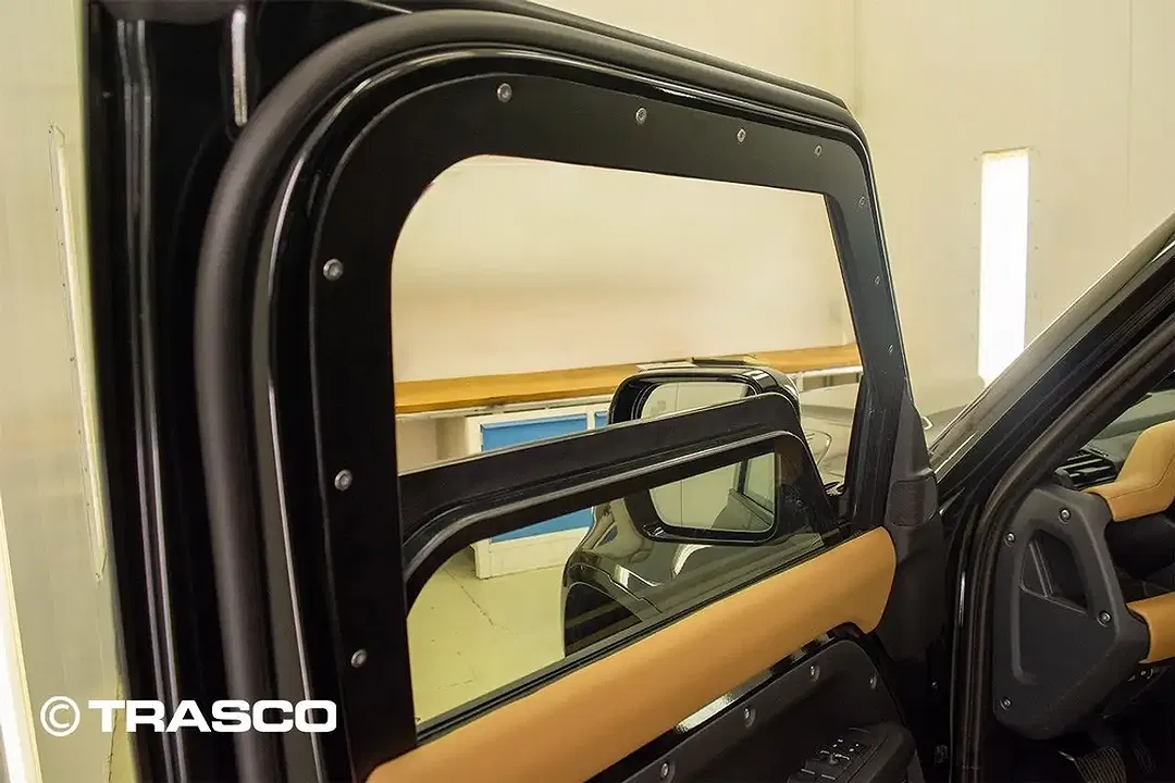 Land Rover Defender - Thumbnail 8