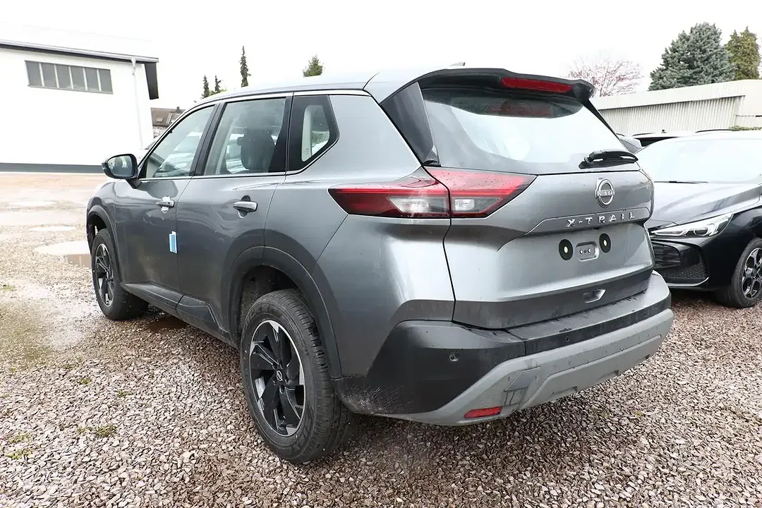 Nissan X-Trail - Thumbnail 4