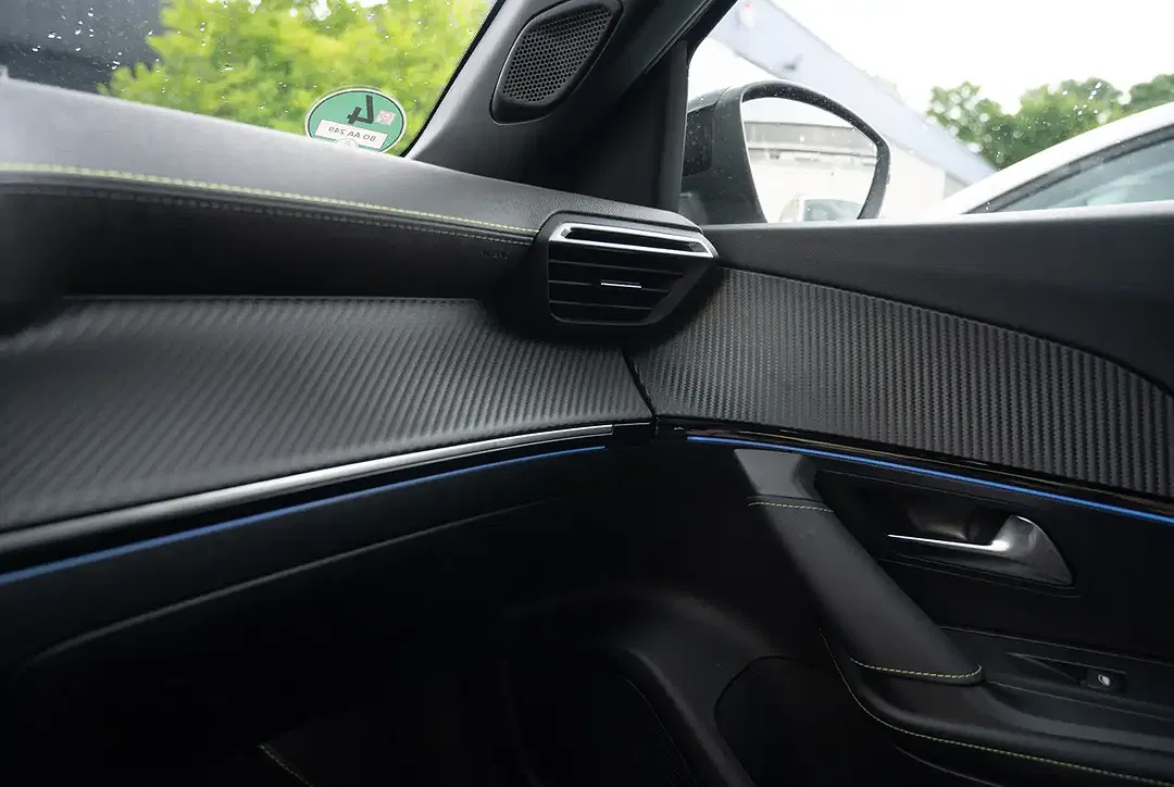Peugeot 2008 - Thumbnail 10