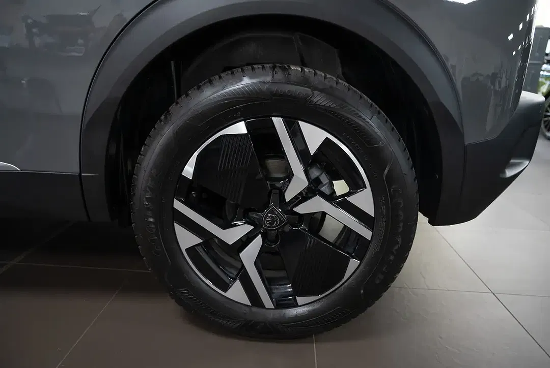 Peugeot 2008 - Thumbnail 13
