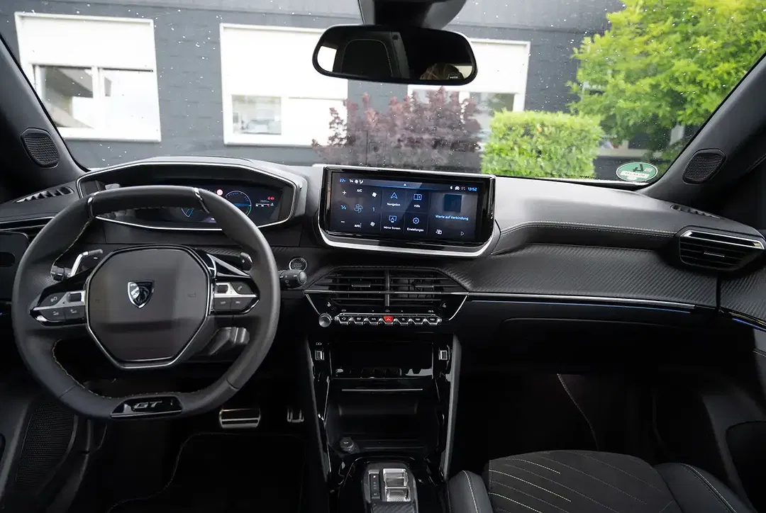 Peugeot 2008 - Thumbnail 6