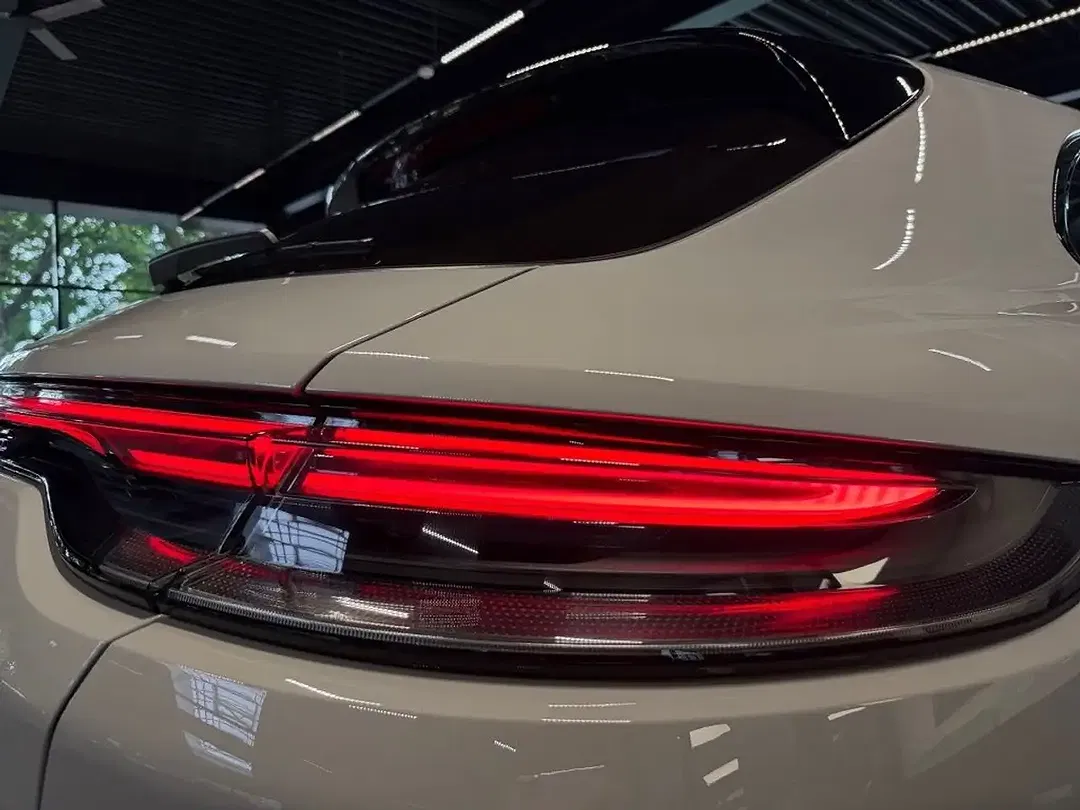 Porsche Panamera - Thumbnail 9