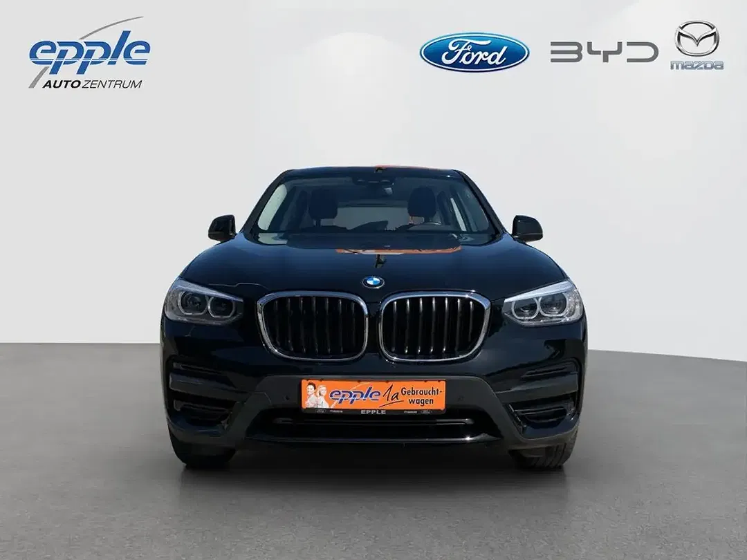 BMW X3 - Thumbnail 2
