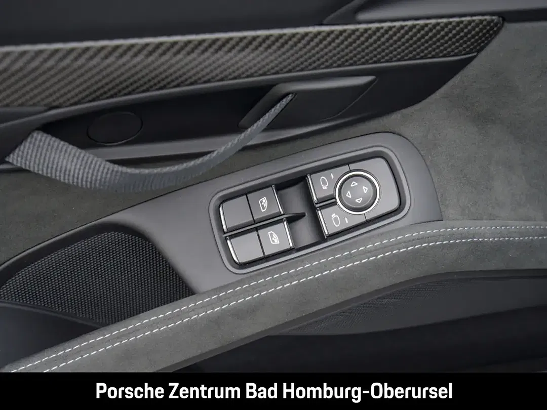 Porsche 718 Spyder - Thumbnail 14