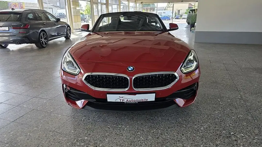 BMW Z4 - Thumbnail 2