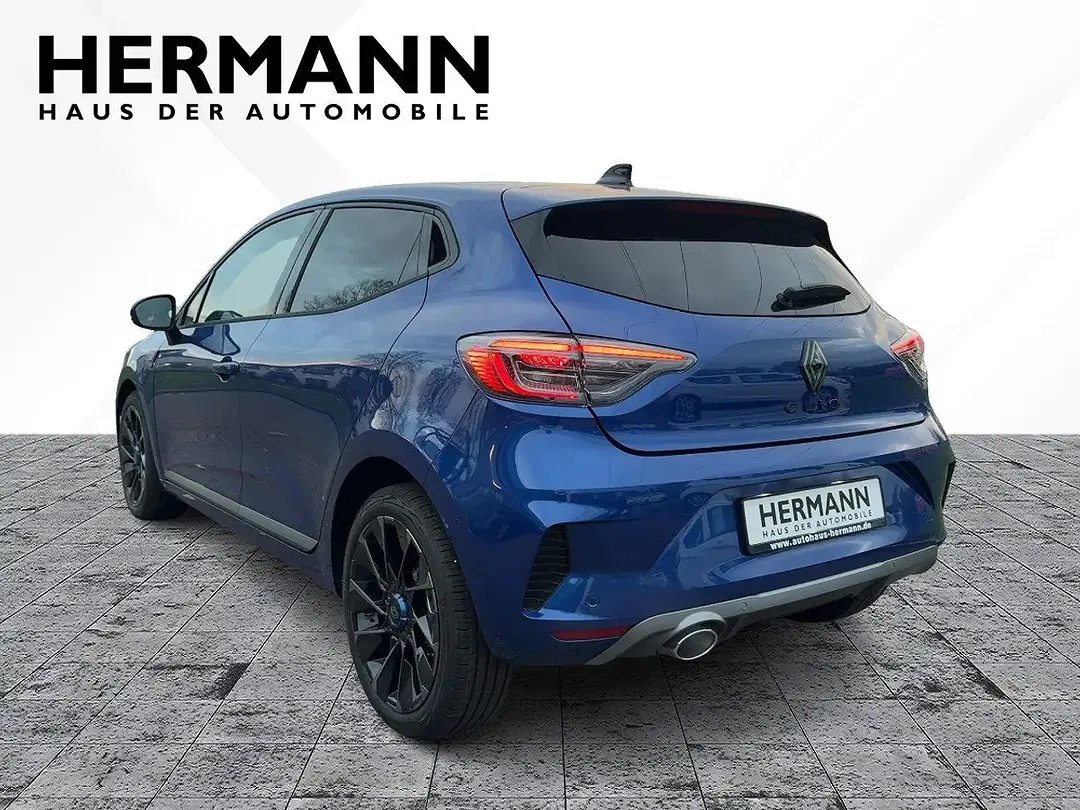 Renault Clio - Thumbnail 3