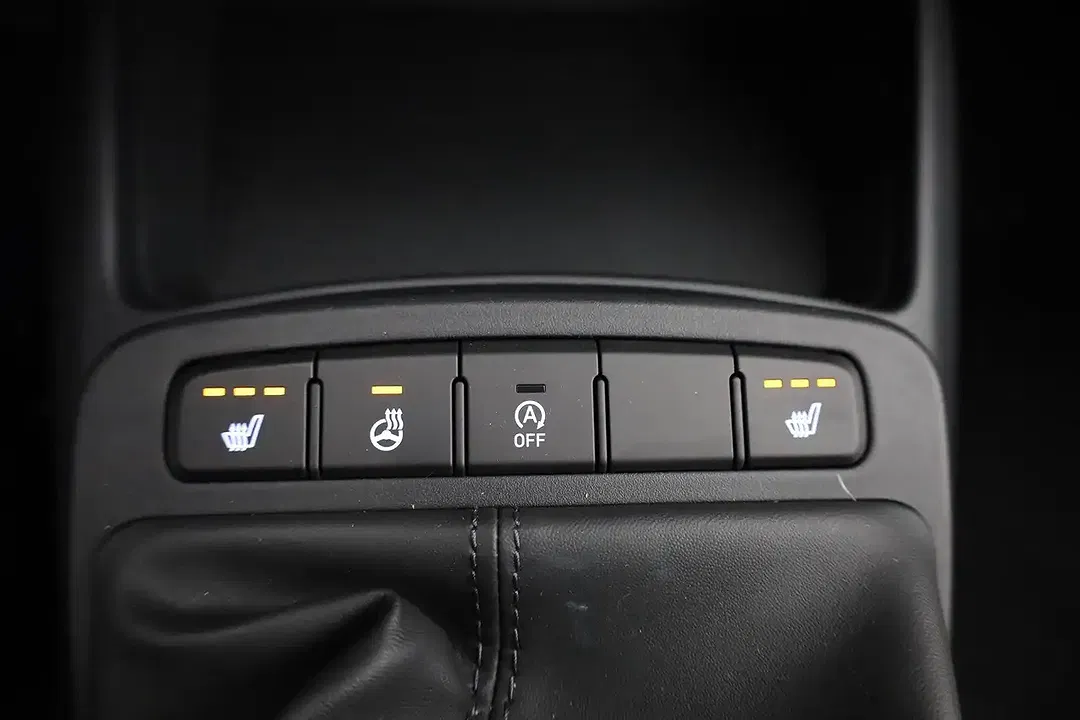 Hyundai i10 - Thumbnail 13