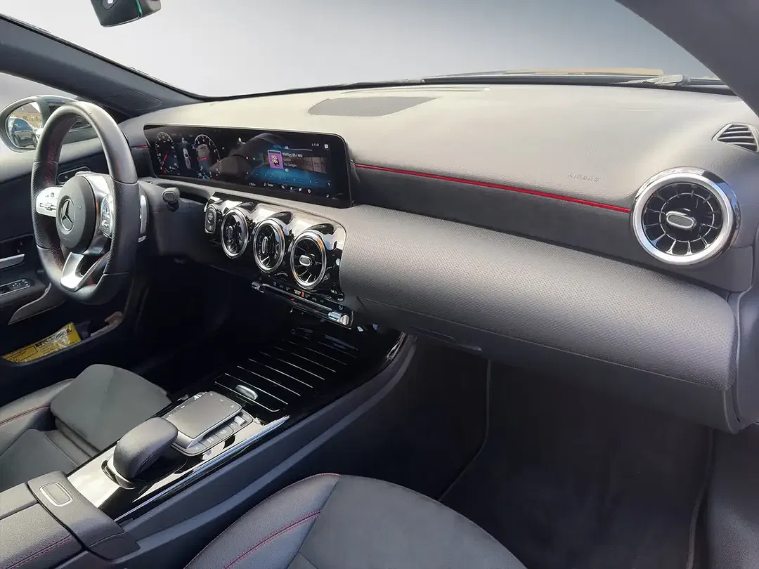 Mercedes-Benz A 180 - Thumbnail 10