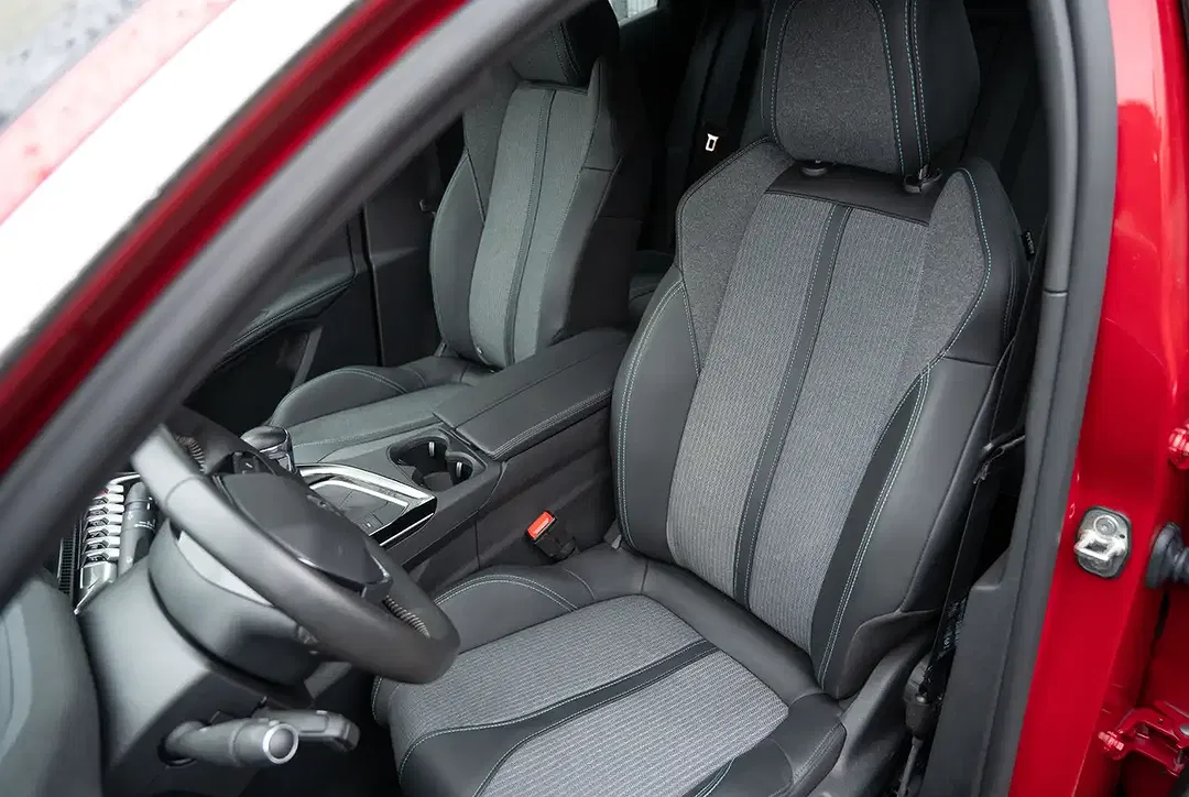 Peugeot 3008 - Thumbnail 7