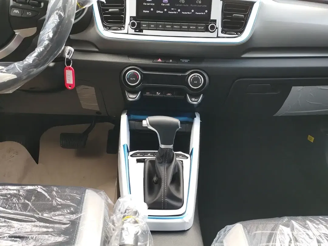 Kia Stonic - Thumbnail 15