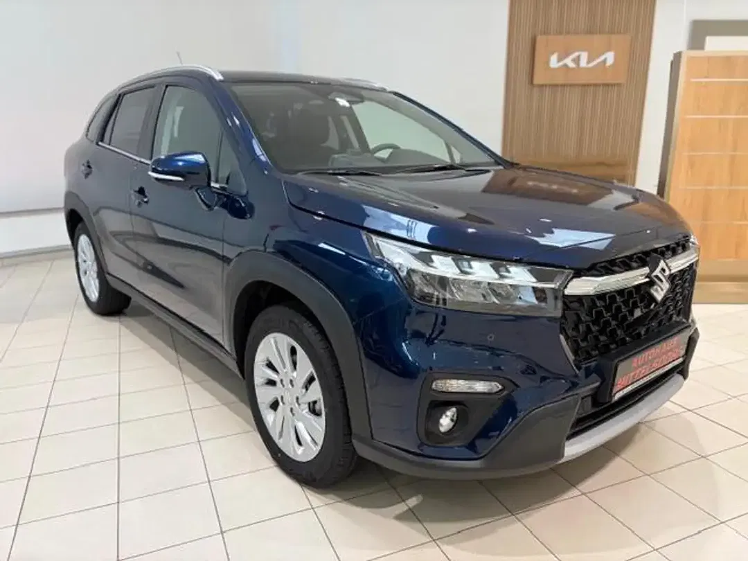Suzuki SX4 S-Cross - Thumbnail 1