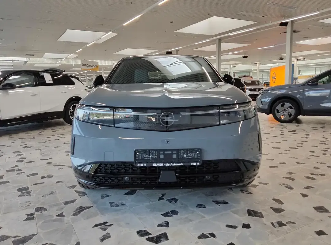 Opel Grandland - Thumbnail 2