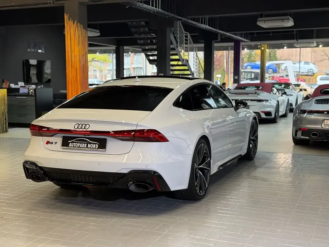 Audi RS7 - Thumbnail 9