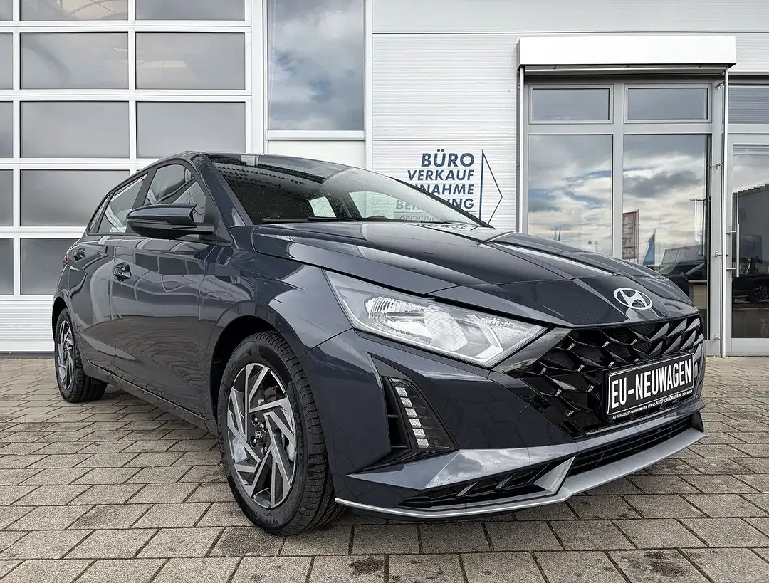 Hyundai i20 - Thumbnail 2