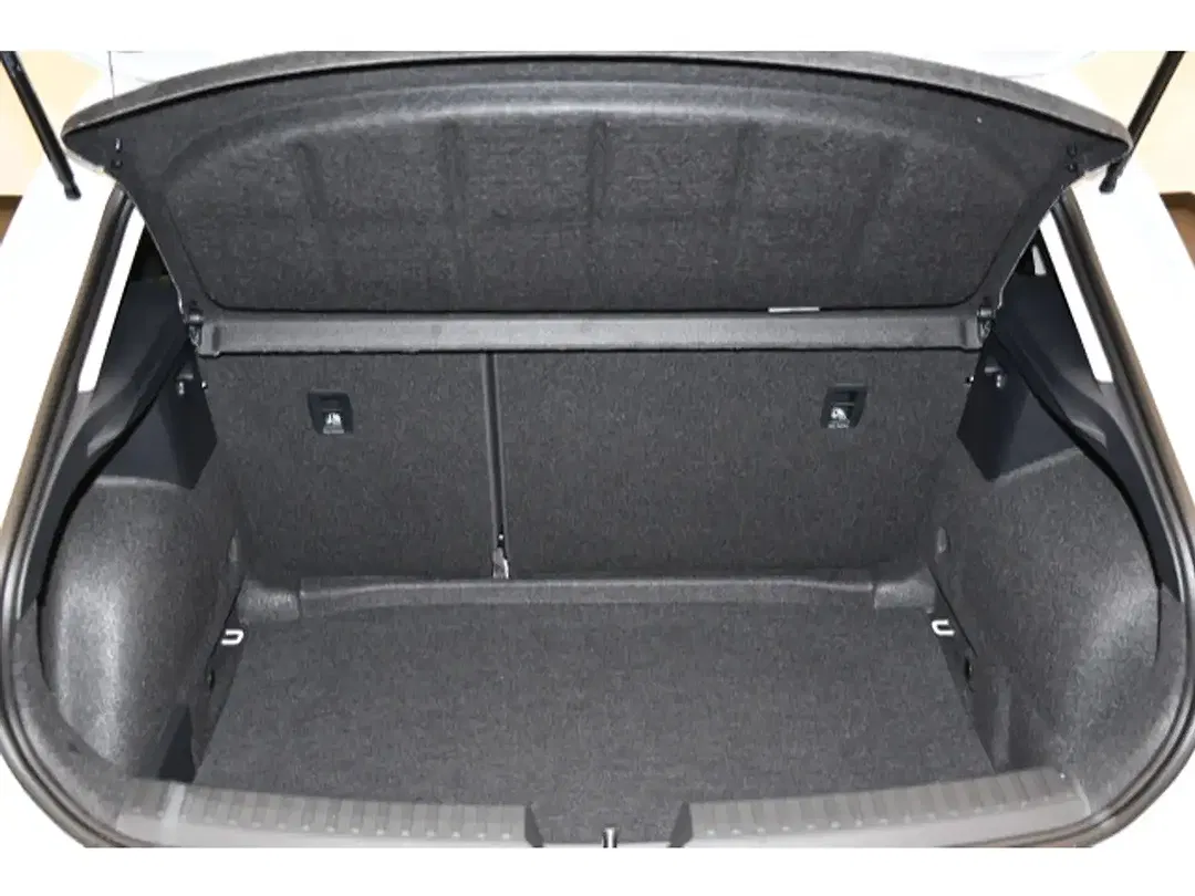 SEAT Leon - Thumbnail 9