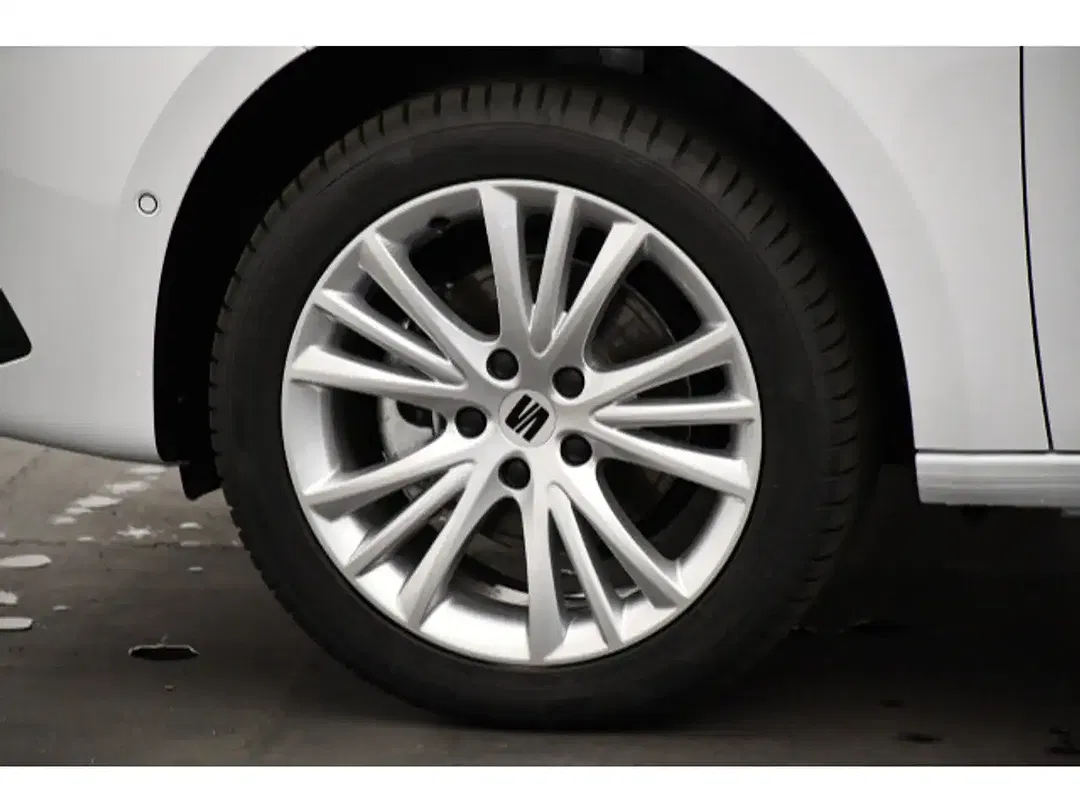 SEAT Leon - Thumbnail 11