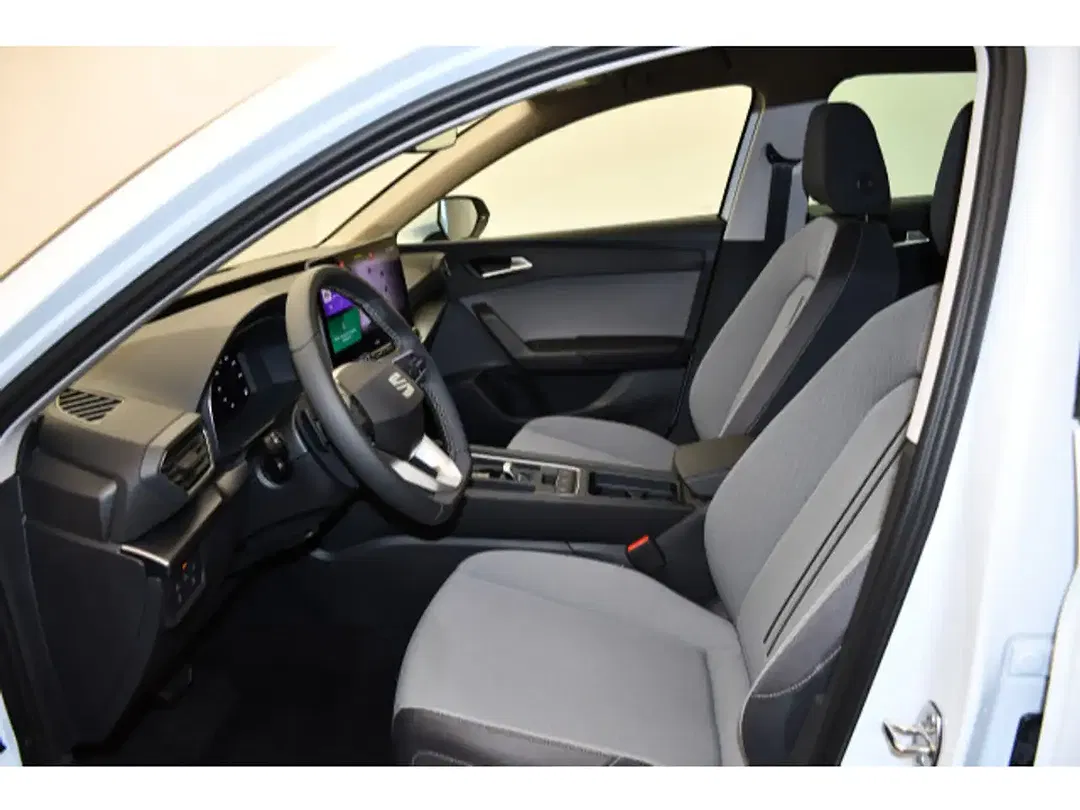 SEAT Leon - Thumbnail 2
