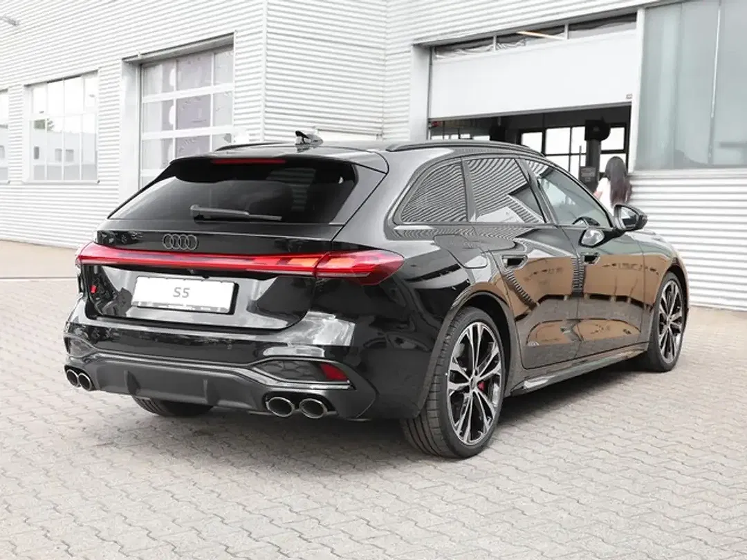 Audi S5 - Thumbnail 2