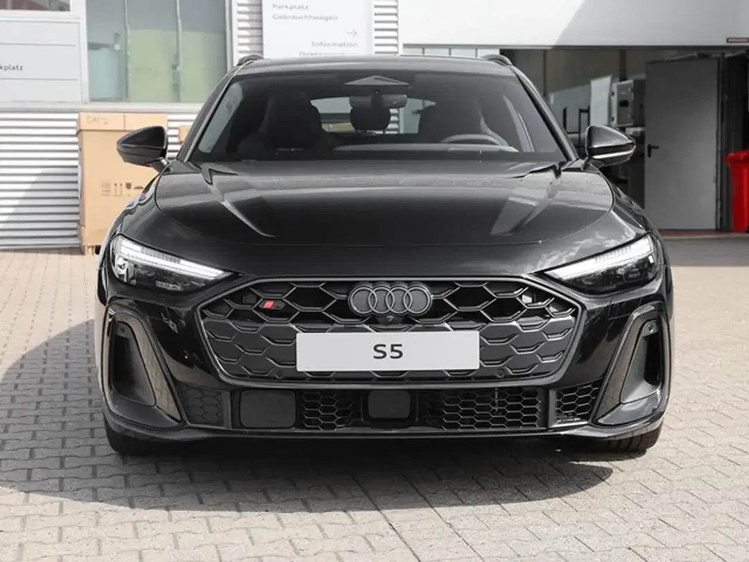 Audi S5 - Thumbnail 3