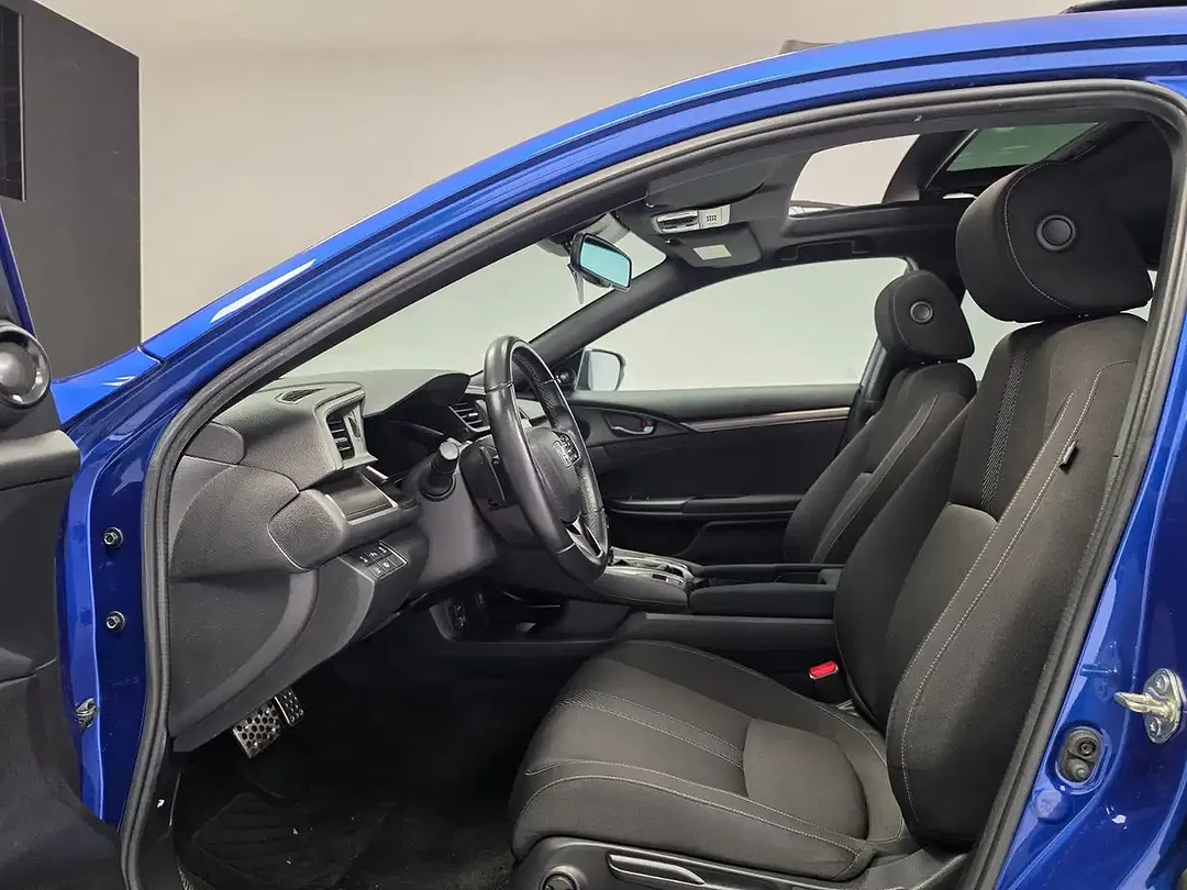 Honda Civic - Thumbnail 11