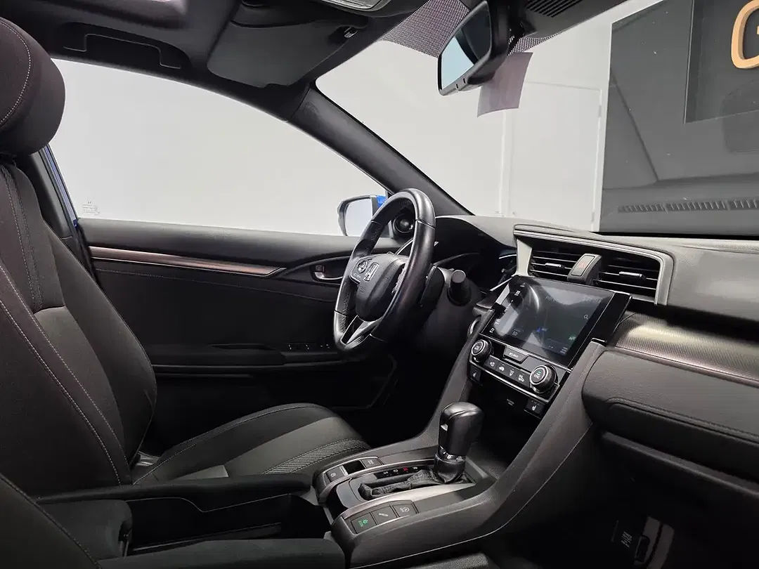 Honda Civic - Thumbnail 13