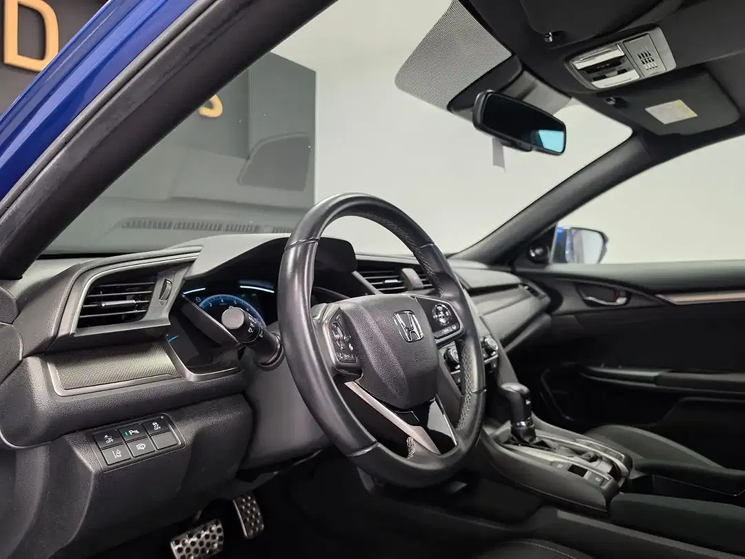 Honda Civic - Thumbnail 14