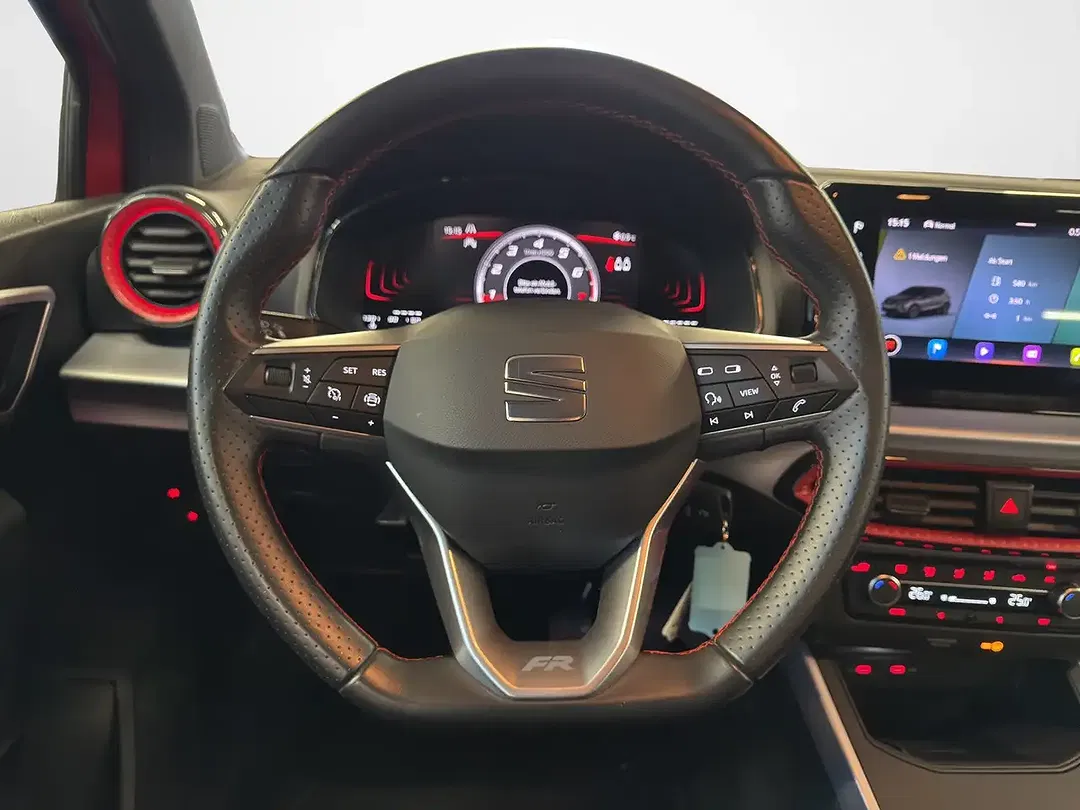 SEAT Arona - Thumbnail 9
