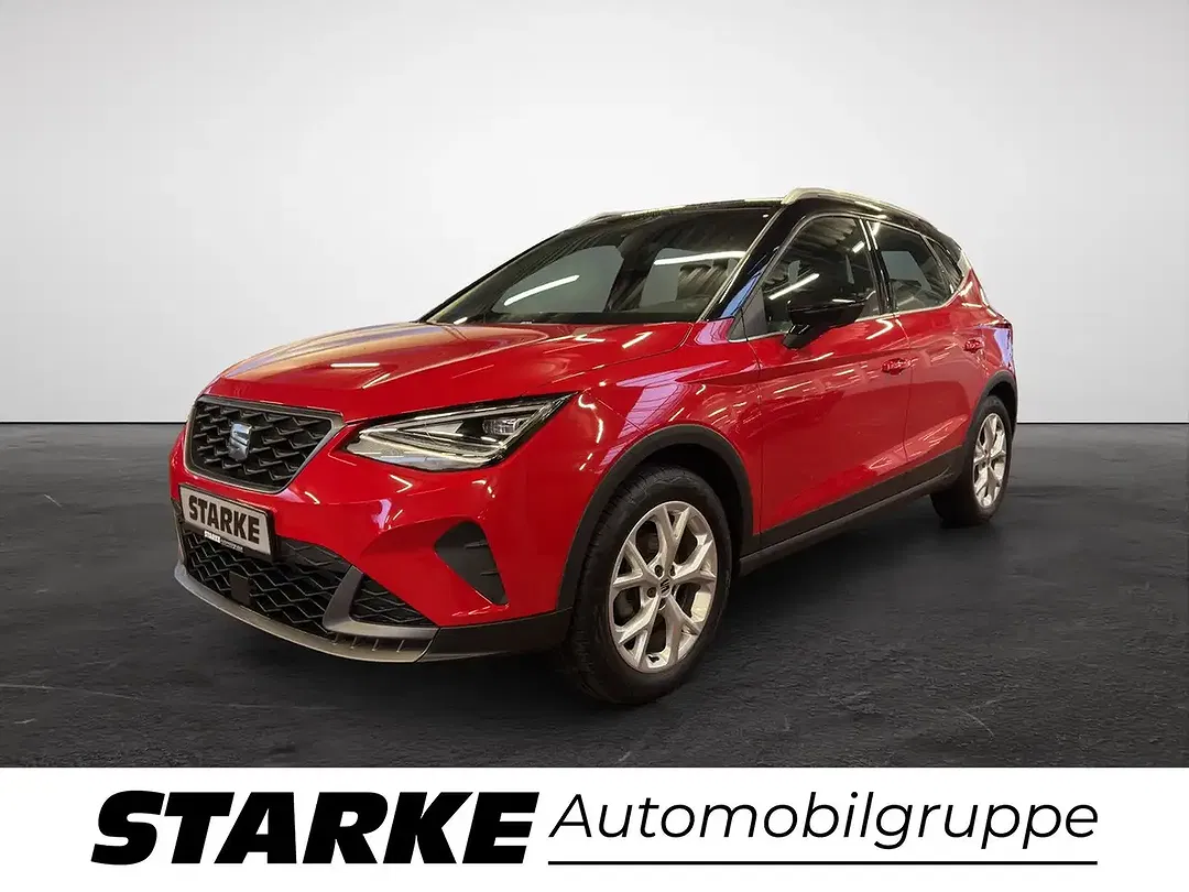 SEAT Arona - Thumbnail 1