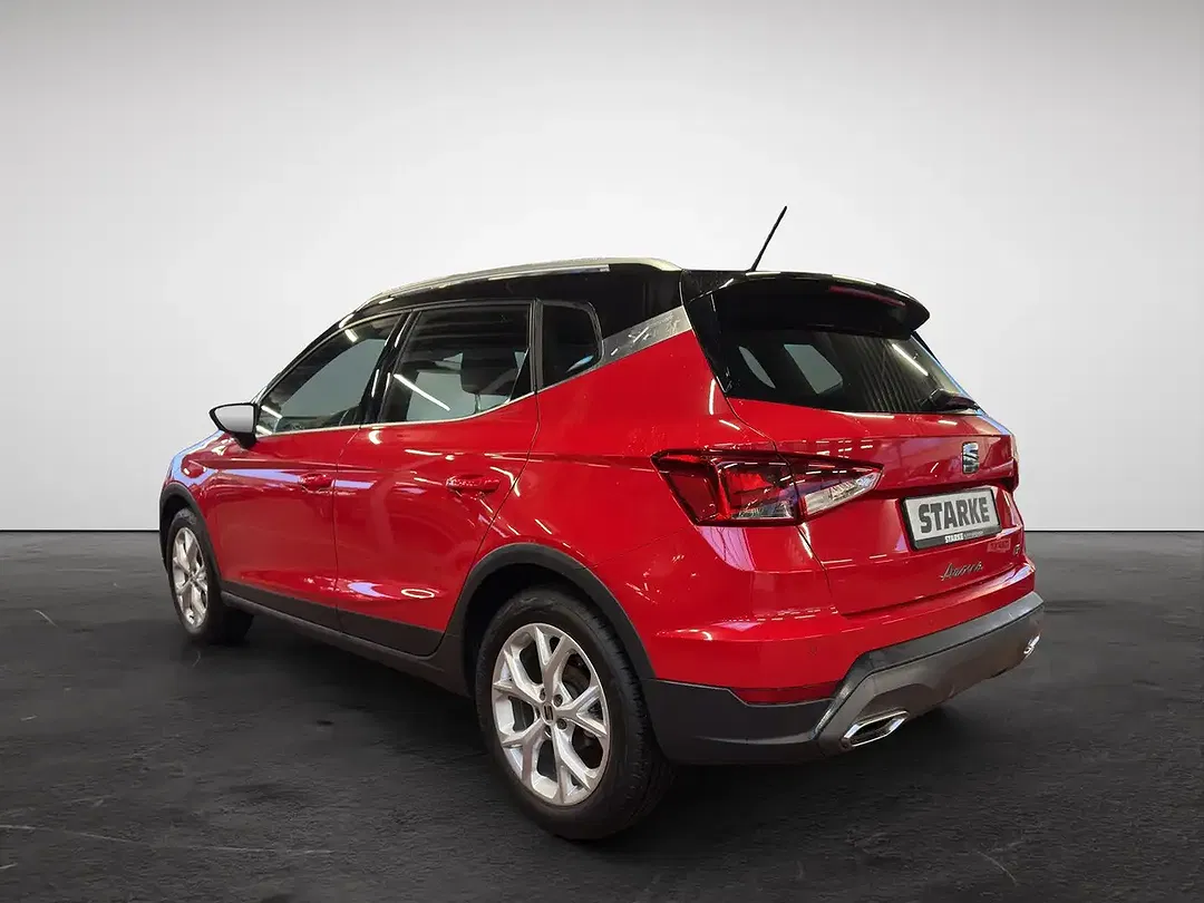SEAT Arona - Thumbnail 4