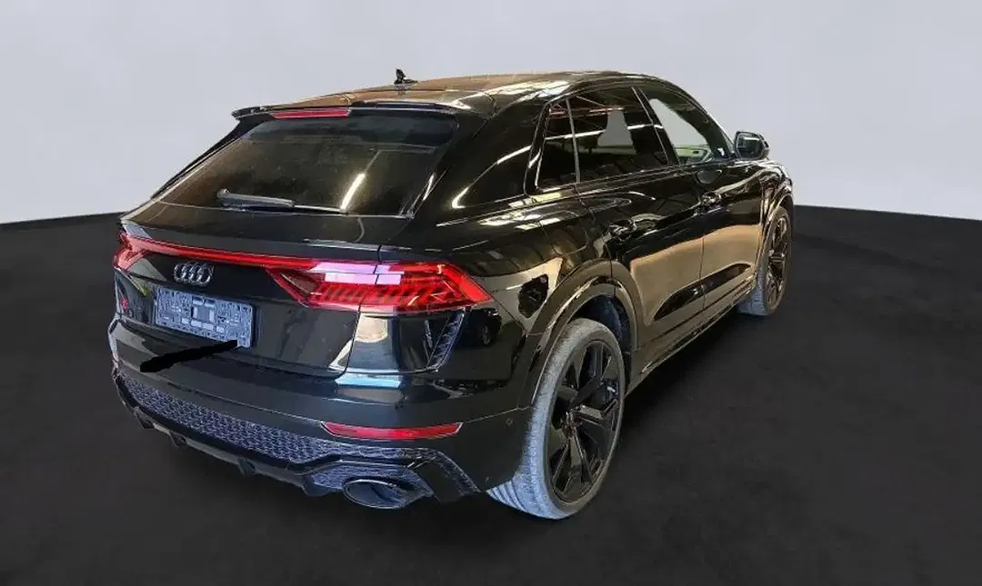 Audi RS Q8 - Thumbnail 2