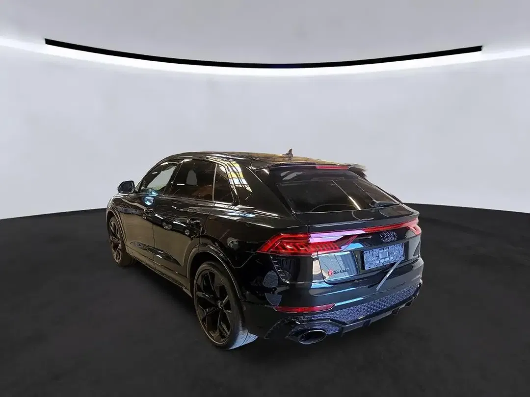 Audi RS Q8 - Thumbnail 4
