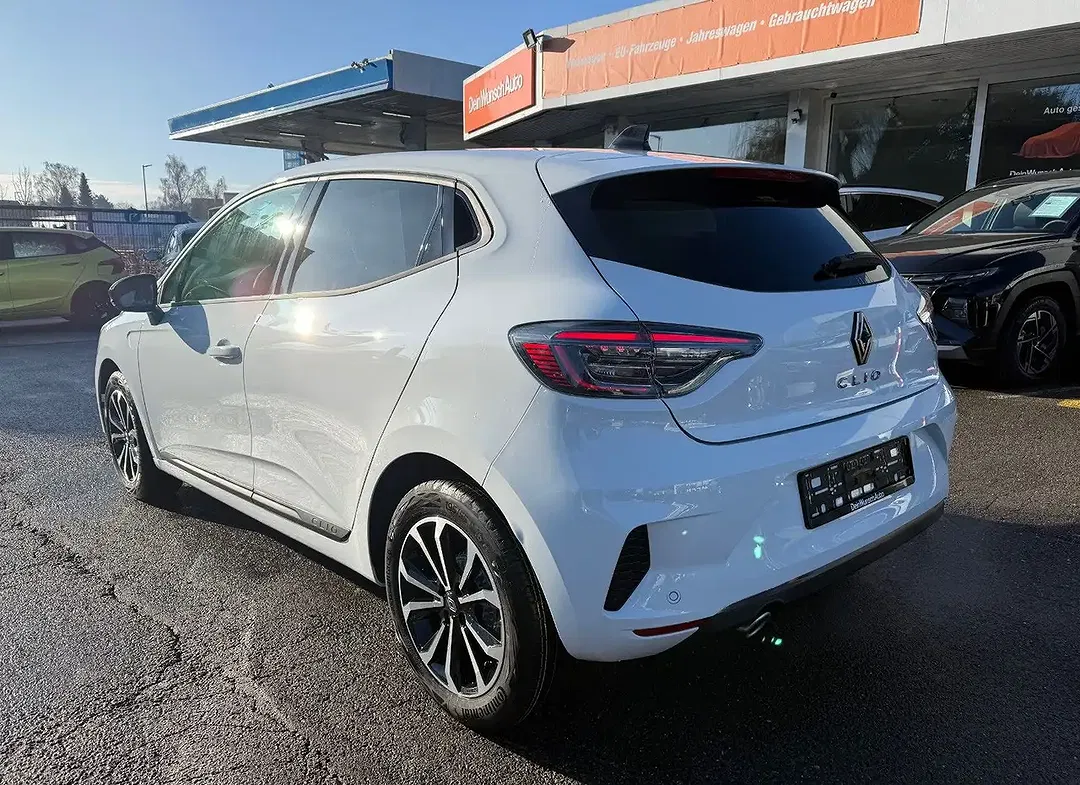 Renault Clio - Thumbnail 6