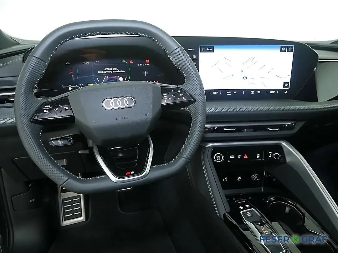 Audi Q5 - Thumbnail 3